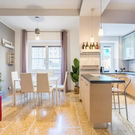 Luigi's Home, Cozy Metro San Paolo شقة *